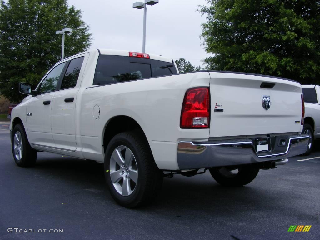 2009 Ram 1500 SLT Quad Cab - Stone White / Dark Slate/Medium Graystone photo #2