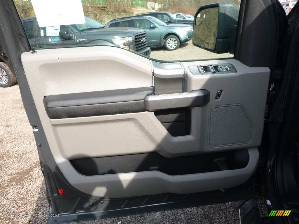 2017 F150 XLT SuperCab 4x4 - Lithium Gray / Earth Gray photo #13