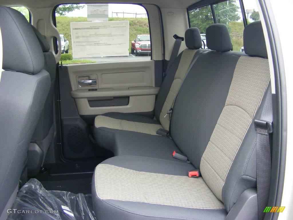 2009 Ram 1500 SLT Crew Cab - Light Graystone Pearl / Dark Slate/Medium Graystone photo #6