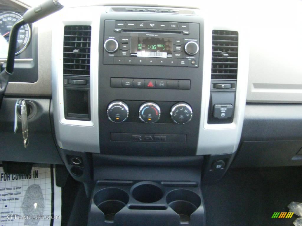 2009 Ram 1500 SLT Quad Cab - Mineral Gray Metallic / Dark Slate/Medium Graystone photo #9