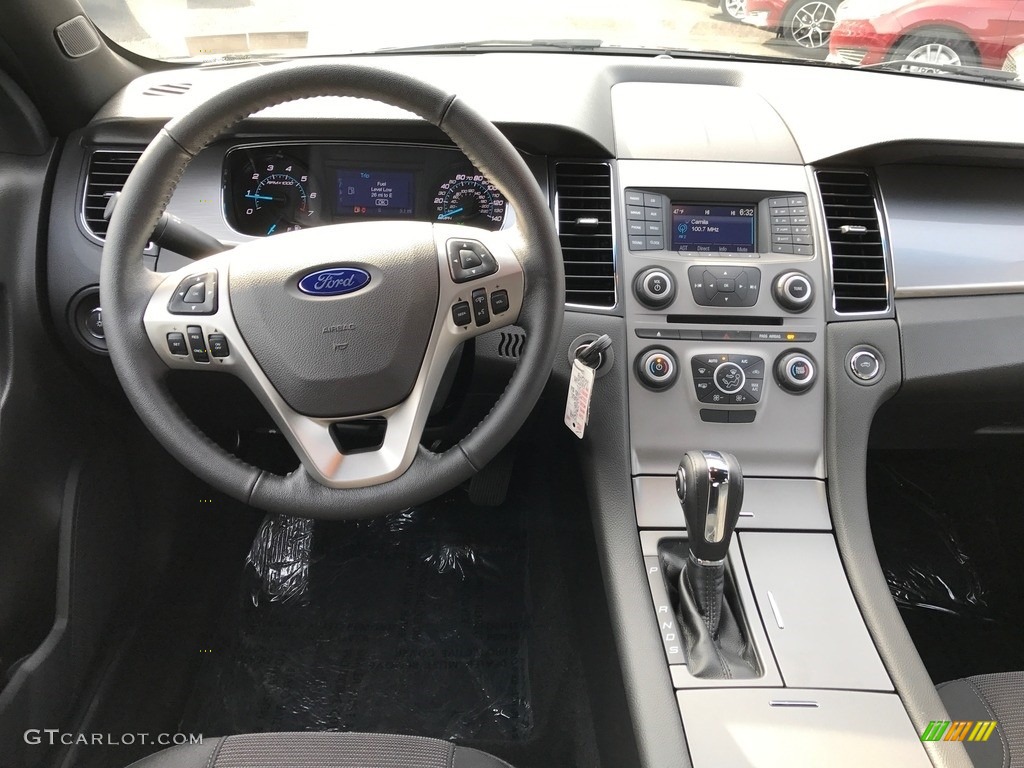 2017 Ford Taurus SEL AWD Charcoal Black Dashboard Photo #119378845