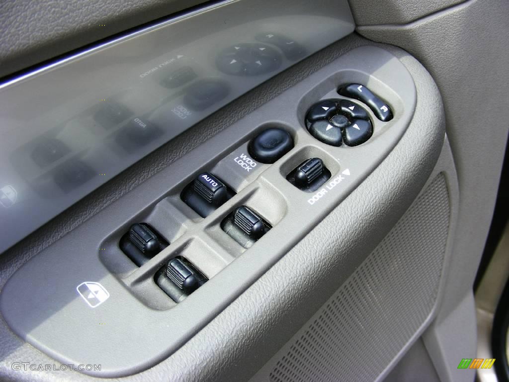 2008 Ram 1500 Big Horn Edition Quad Cab - Light Khaki Metallic / Khaki photo #12