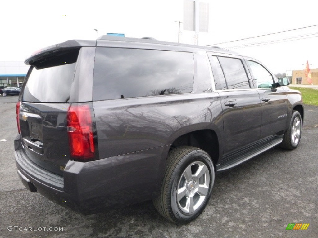 2017 Suburban LT 4WD - Tungsten Metallic / Jet Black photo #4