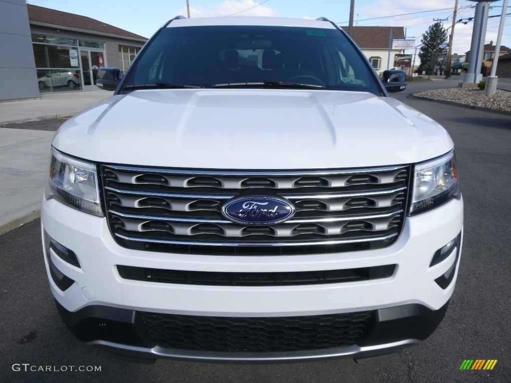 2017 Explorer XLT 4WD - Oxford White / Ebony Black photo #2