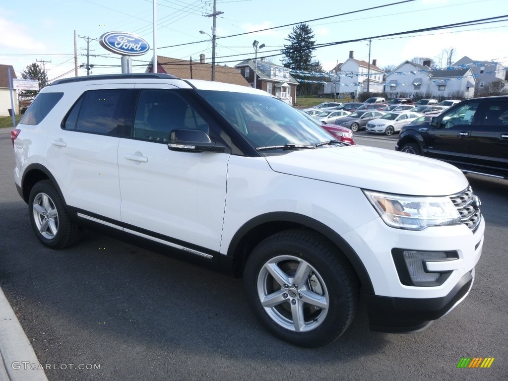 2017 Explorer XLT 4WD - Oxford White / Ebony Black photo #3