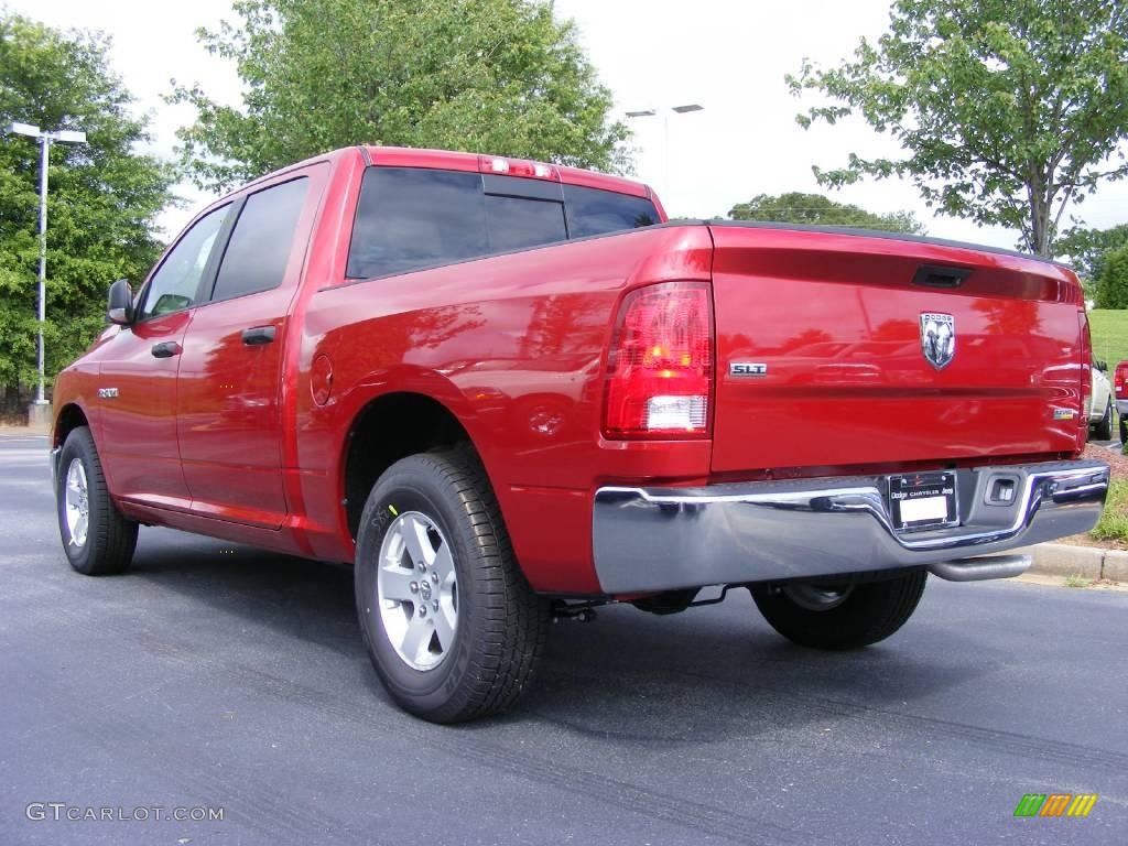 2009 Ram 1500 SLT Crew Cab - Inferno Red Crystal Pearl / Light Pebble Beige/Bark Brown photo #2