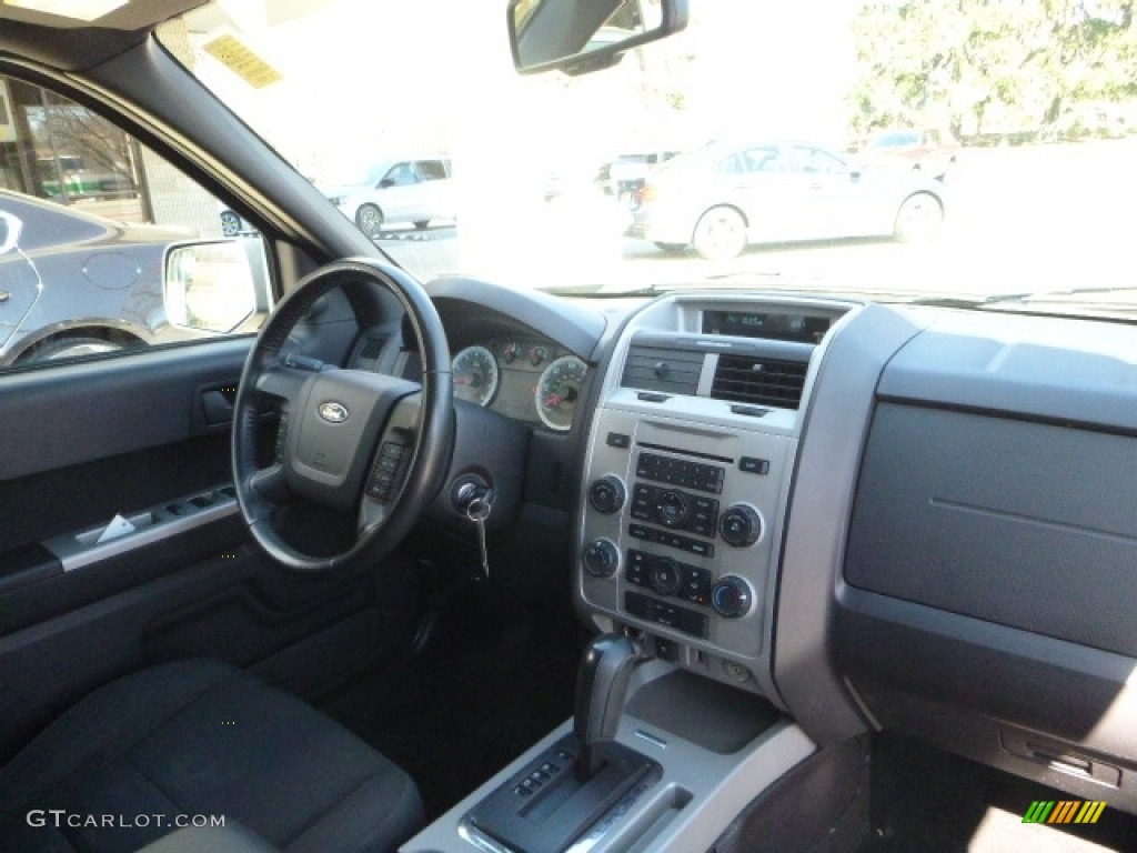 2010 Escape XLT V6 4WD - Sterling Grey Metallic / Charcoal Black photo #9