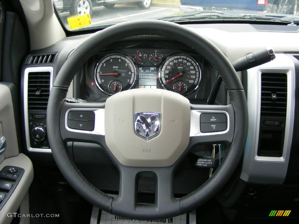 2009 Ram 1500 SLT Quad Cab - Brilliant Black Crystal Pearl / Dark Slate/Medium Graystone photo #10