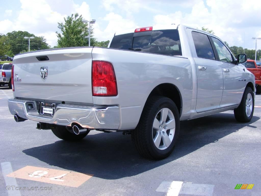 2009 Ram 1500 Big Horn Edition Crew Cab - Bright Silver Metallic / Dark Slate/Medium Graystone photo #3