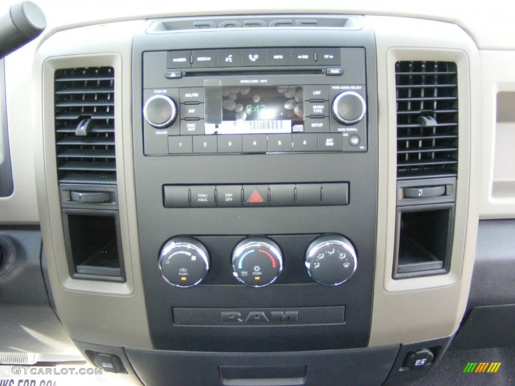 2009 Ram 1500 ST Regular Cab - Light Graystone Pearl / Dark Slate/Medium Graystone photo #7