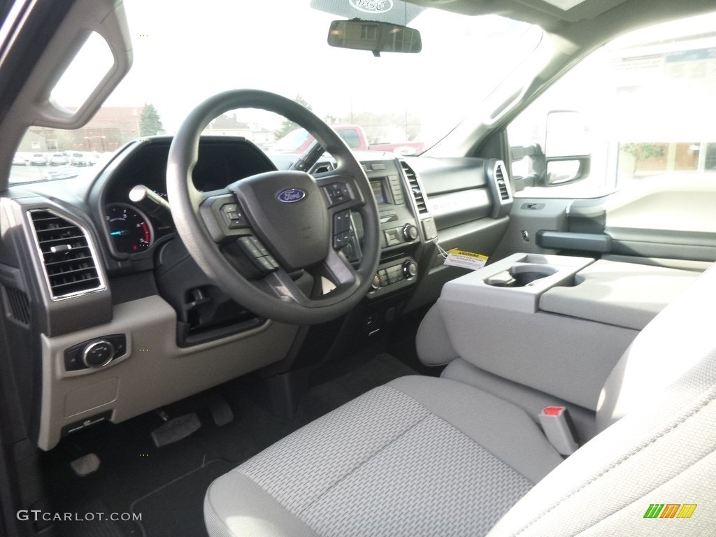 2017 Ford F550 Super Duty XL Regular Cab 4x4 Chassis Interior Color Photos