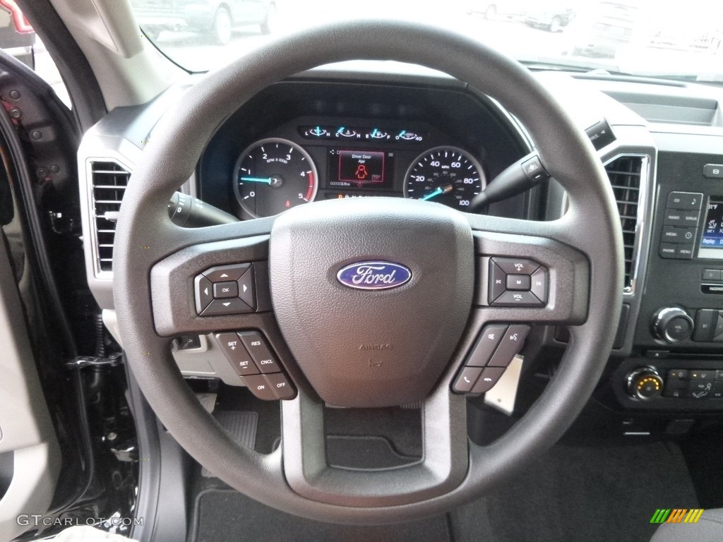 2017 Ford F550 Super Duty XL Regular Cab 4x4 Chassis Steering Wheel Photos