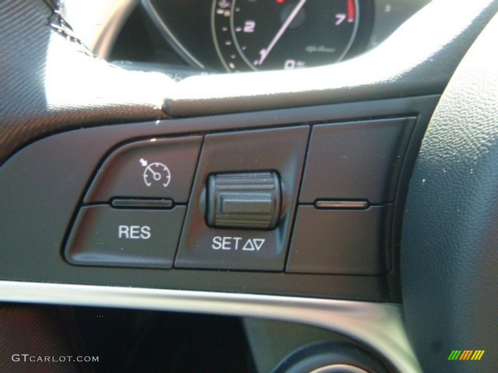 2017 Alfa Romeo Giulia AWD Controls Photo #119402387