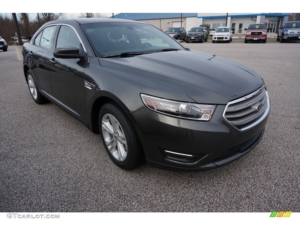 Magnetic 2017 Ford Taurus SEL Exterior Photo #119405885