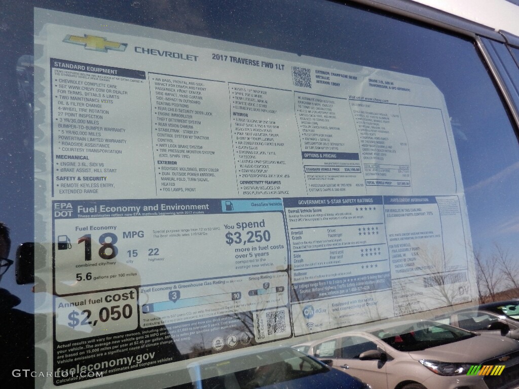 2017 Traverse LT - Champagne Silver Metallic / Ebony photo #6