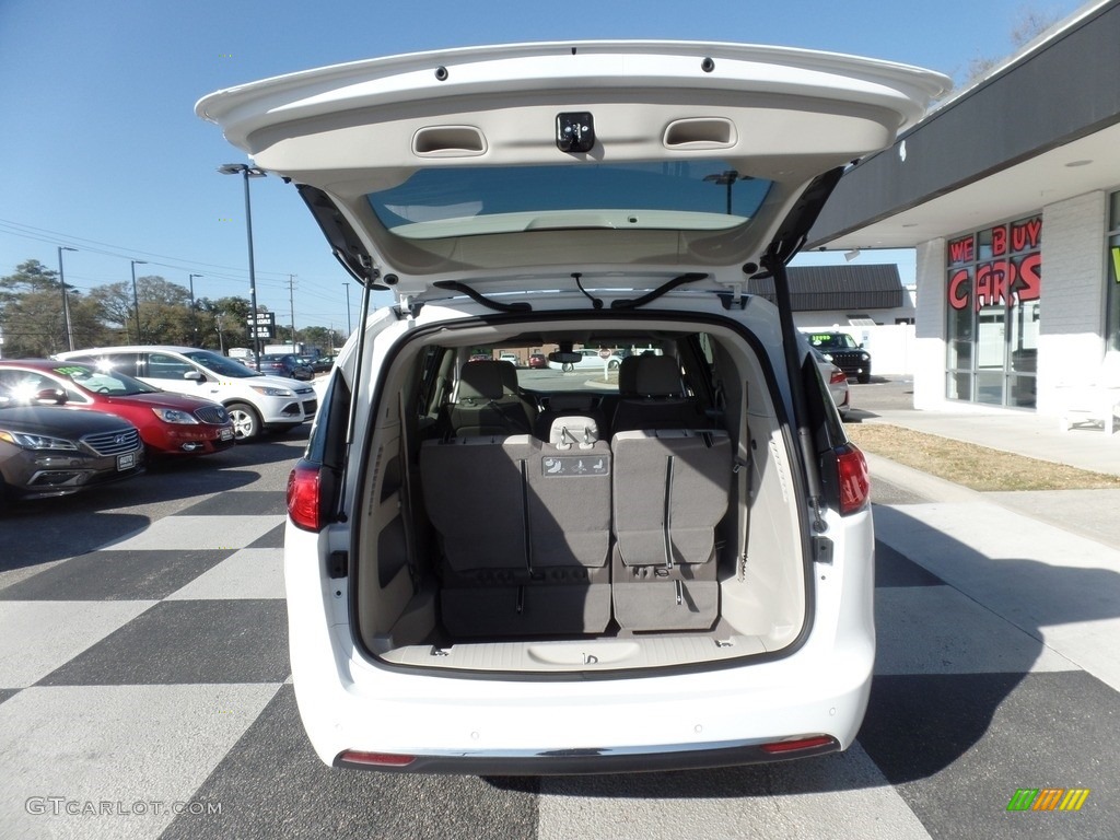 2017 Pacifica Touring L - Bright White / Cognac/Alloy/Toffee photo #5