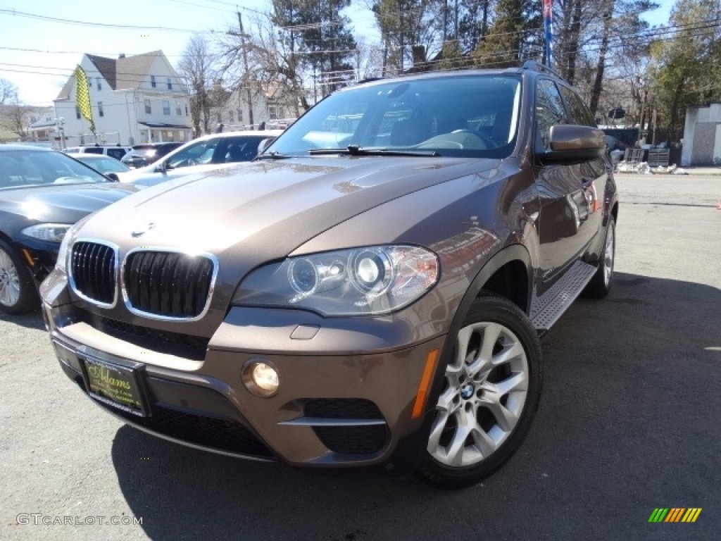 2012 X5 xDrive35i Premium - Sparkling Bronze Metallic / Cinnamon Brown photo #1