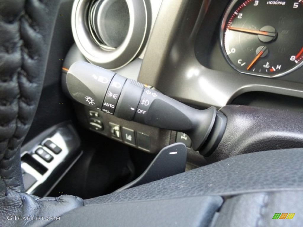 2017 Toyota RAV4 SE AWD Controls Photo #119413106