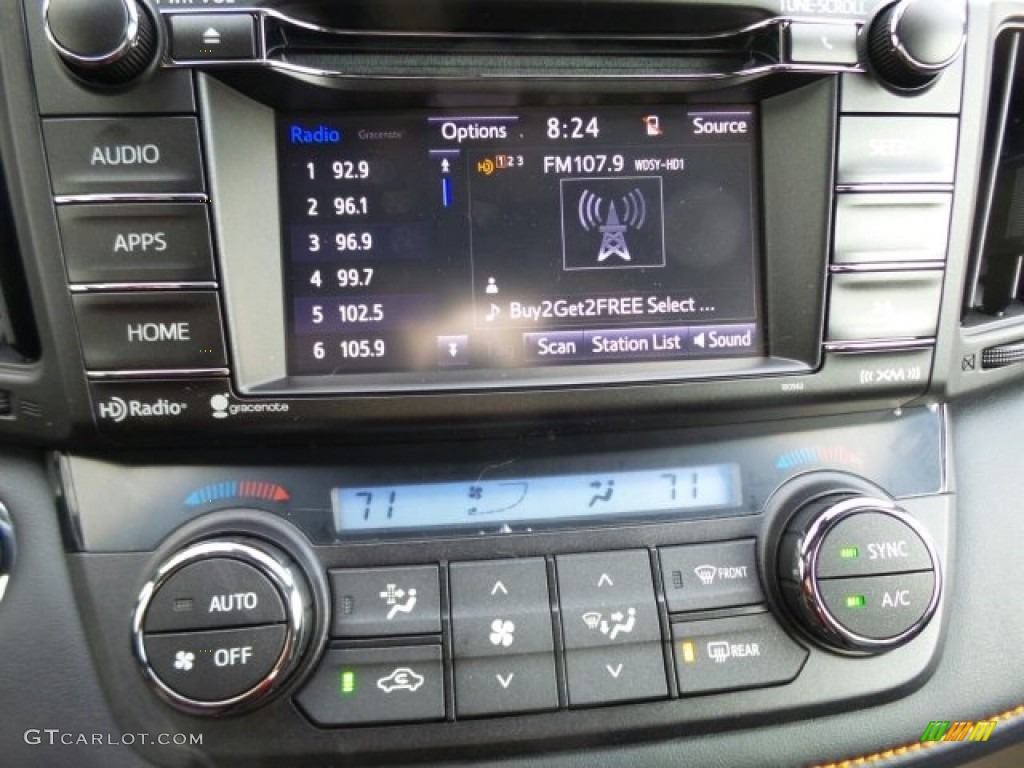 2017 Toyota RAV4 SE AWD Controls Photo #119413163