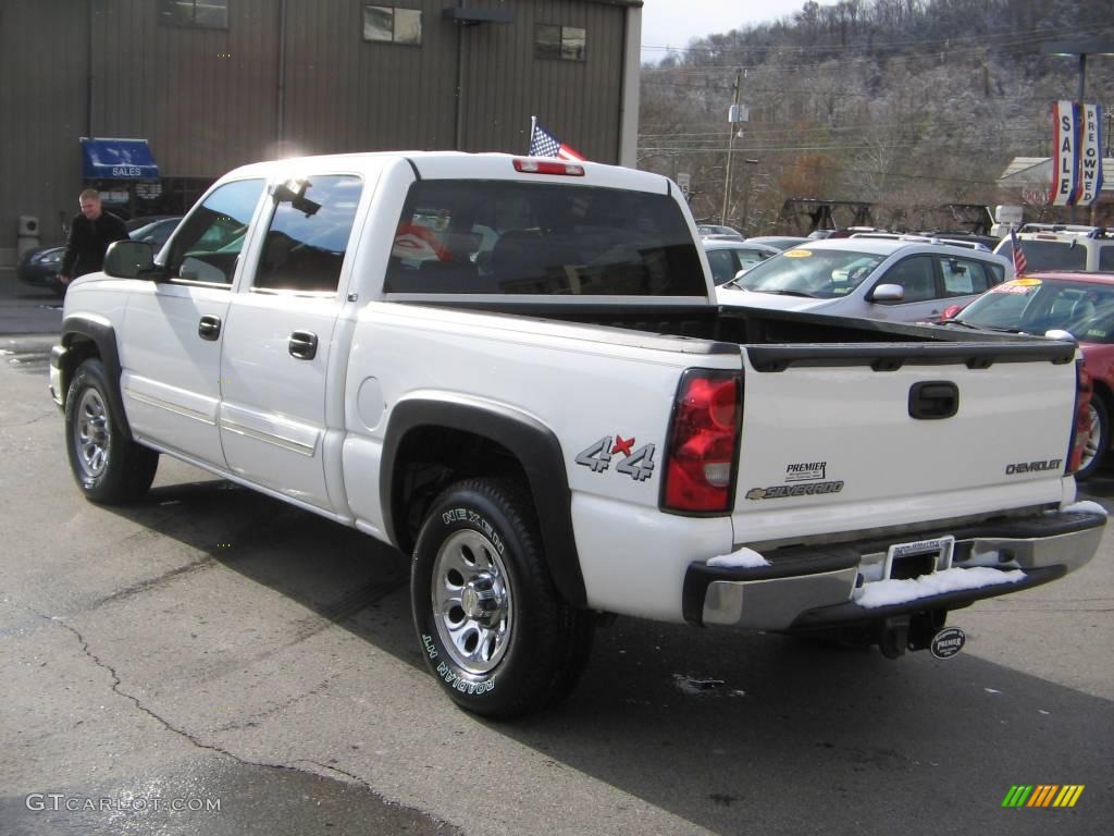 2005 Silverado 1500 LS Crew Cab 4x4 - Summit White / Dark Charcoal photo #4