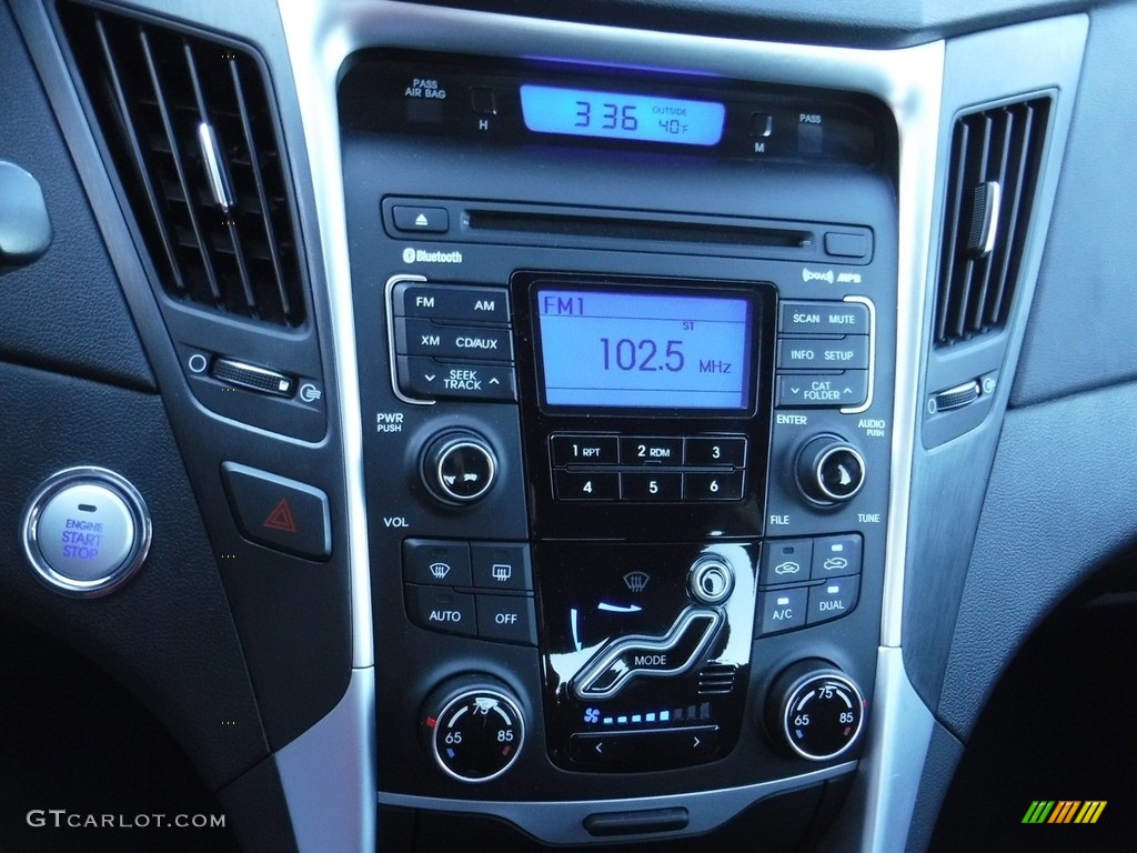 2011 Sonata SE 2.0T - Venetian Red / Gray photo #17