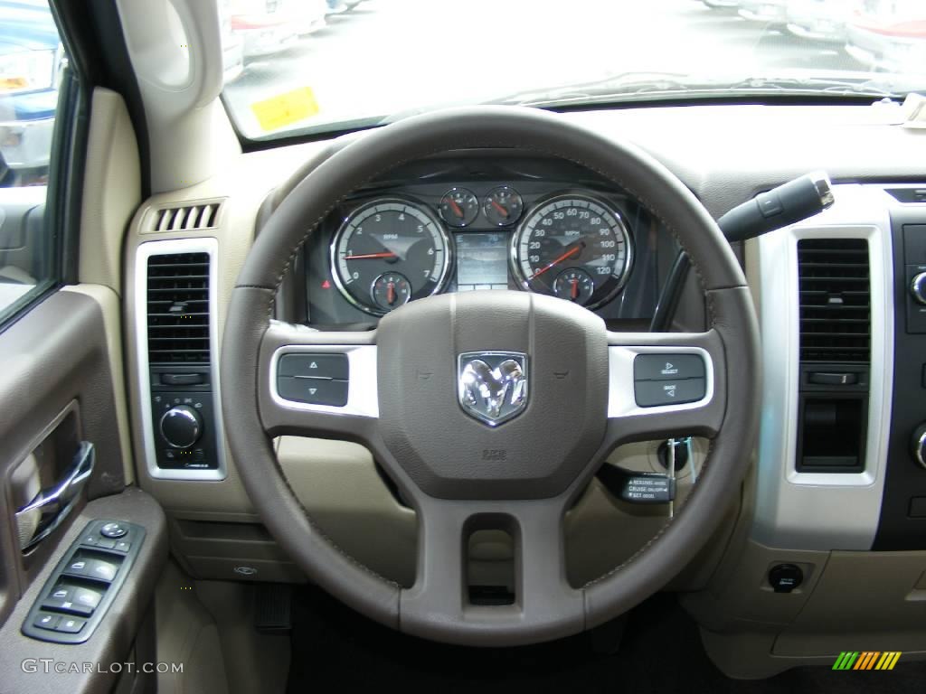 2009 Ram 1500 SLT Crew Cab - Brilliant Black Crystal Pearl / Light Pebble Beige/Bark Brown photo #10