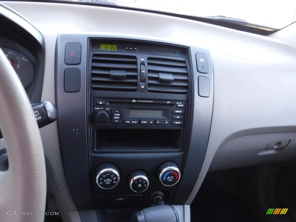 2005 Tucson GL - Obsidian Black / Beige photo #16