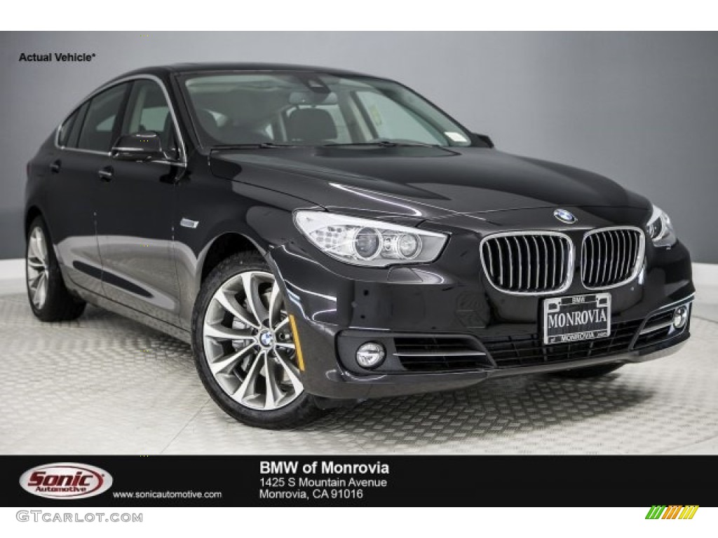 2017 5 Series 535i Gran Turismo - Black Sapphire Metallic / Black photo #1