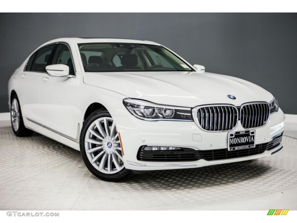 2017 7 Series 740i Sedan - Alpine White / Ivory White/Black photo #12