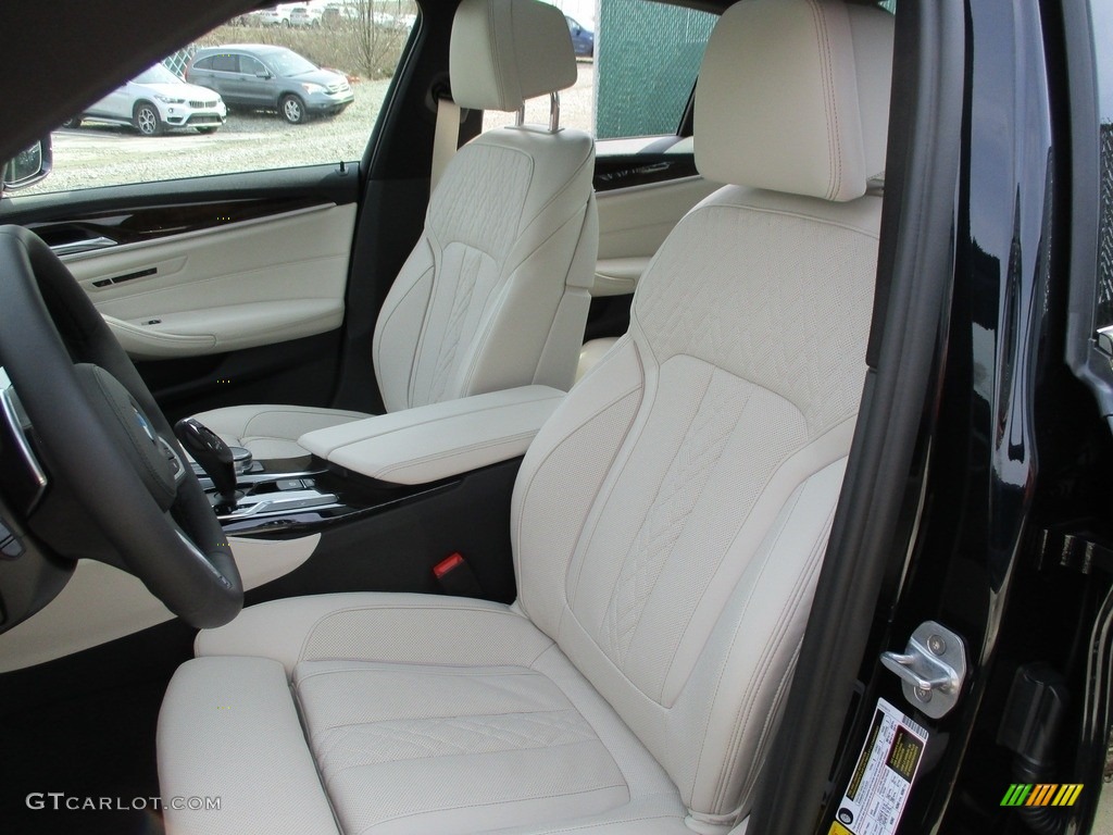 2017 BMW 5 Series 540i xDrive Sedan Front Seat Photo #119438394