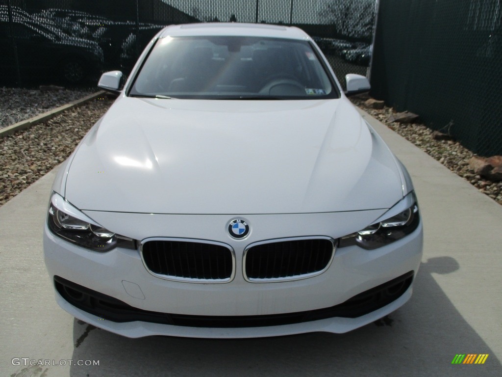 2017 3 Series 320i xDrive Sedan - Alpine White / Black photo #6