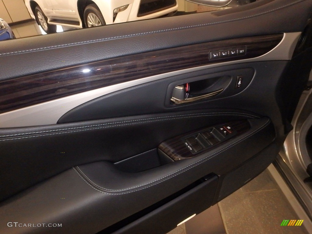 2017 LS 460 AWD - Atomic Silver / Black photo #9