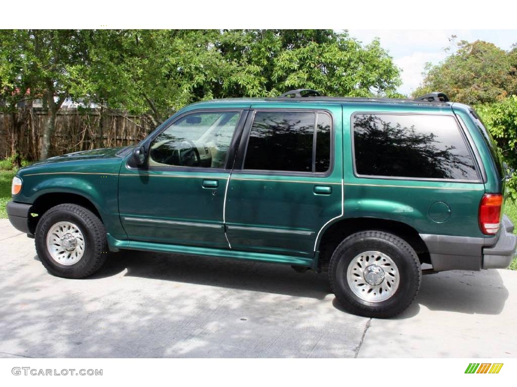 2001 Explorer XLS - Tropic Green Metallic / Medium Prairie Tan photo #3
