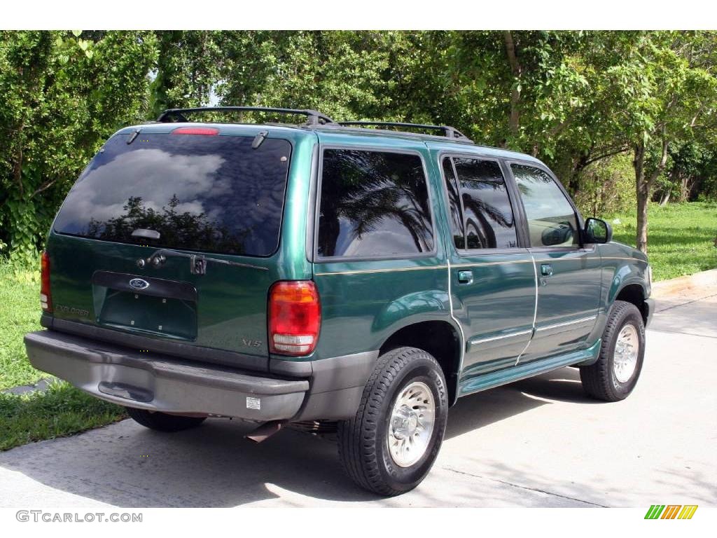 2001 Explorer XLS - Tropic Green Metallic / Medium Prairie Tan photo #6