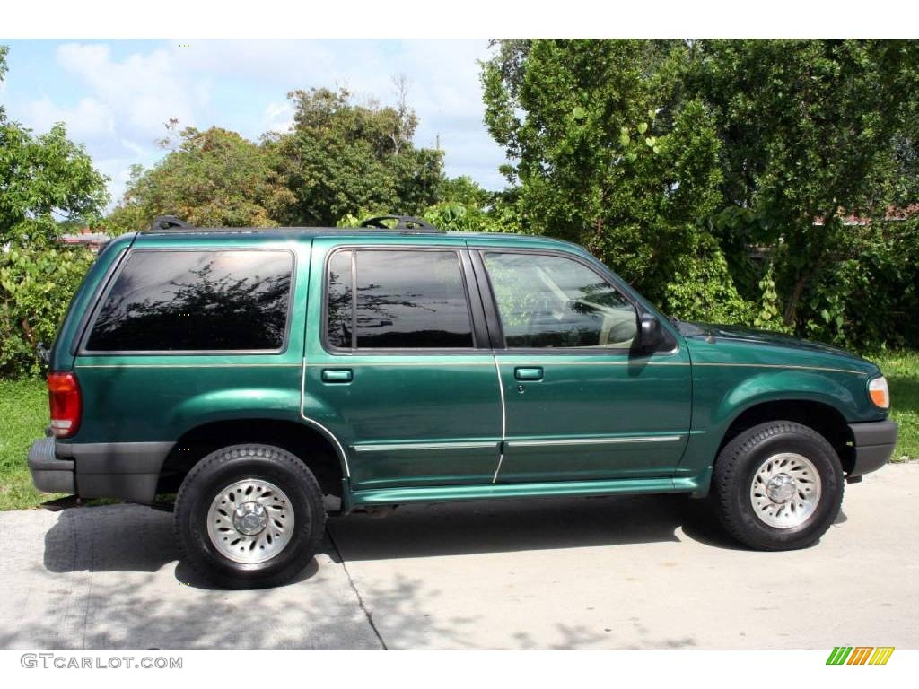 2001 Explorer XLS - Tropic Green Metallic / Medium Prairie Tan photo #8