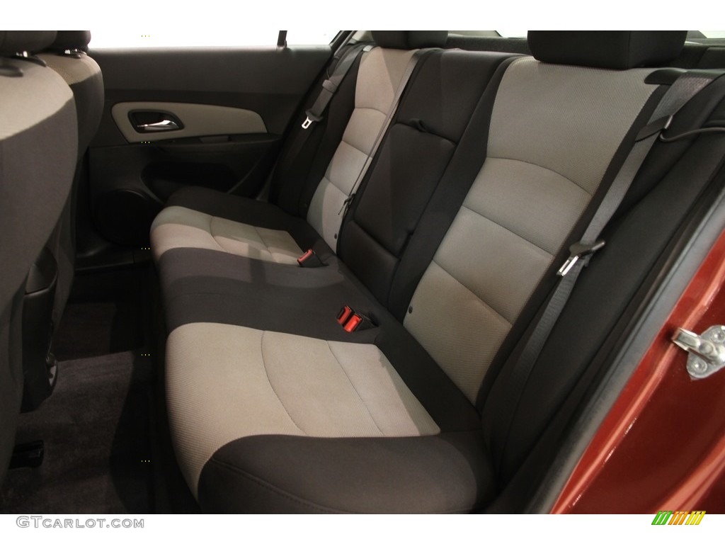 2012 Cruze LS - Autumn Red Metallic / Jet Black/Medium Titanium photo #12