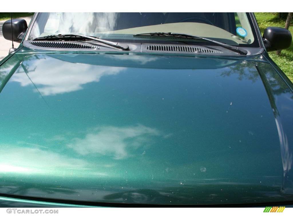 2001 Explorer XLS - Tropic Green Metallic / Medium Prairie Tan photo #38