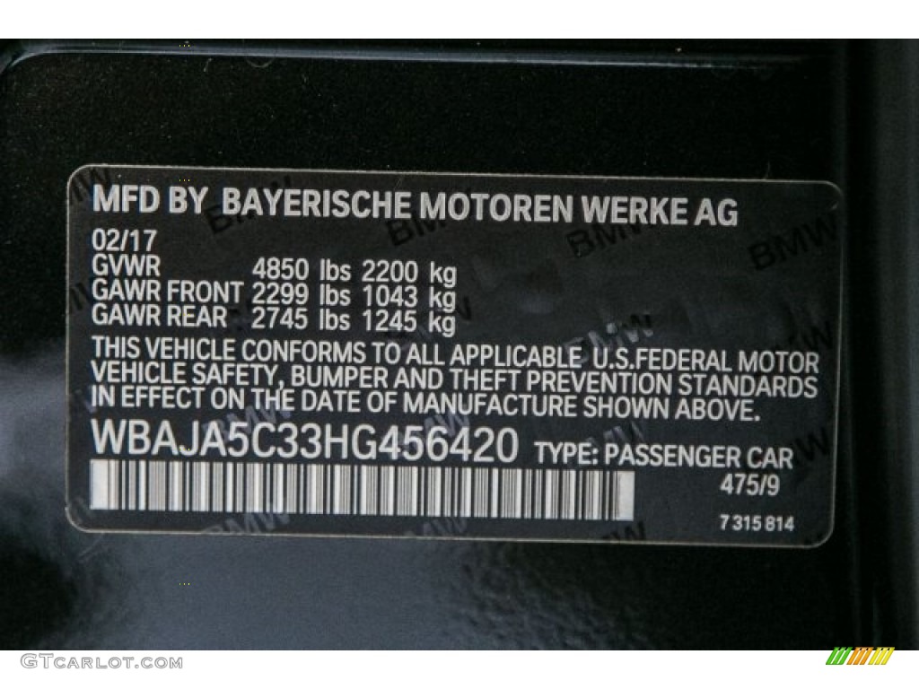 2017 5 Series 530i Sedan - Black Sapphire Metallic / Ivory White photo #11