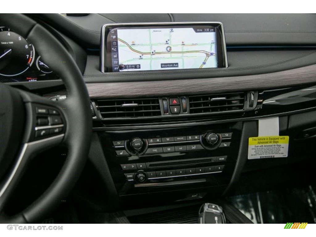 2017 BMW X5 xDrive50i Controls Photo #119455650