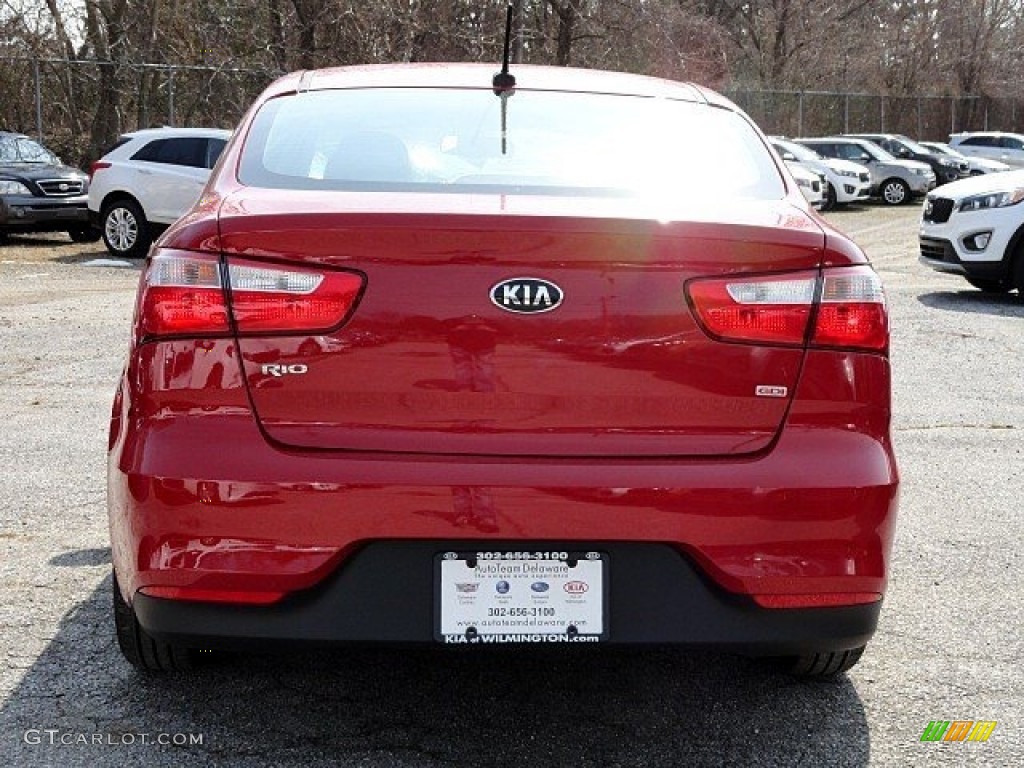 2017 Rio LX Sedan - Signal Red / Black photo #5