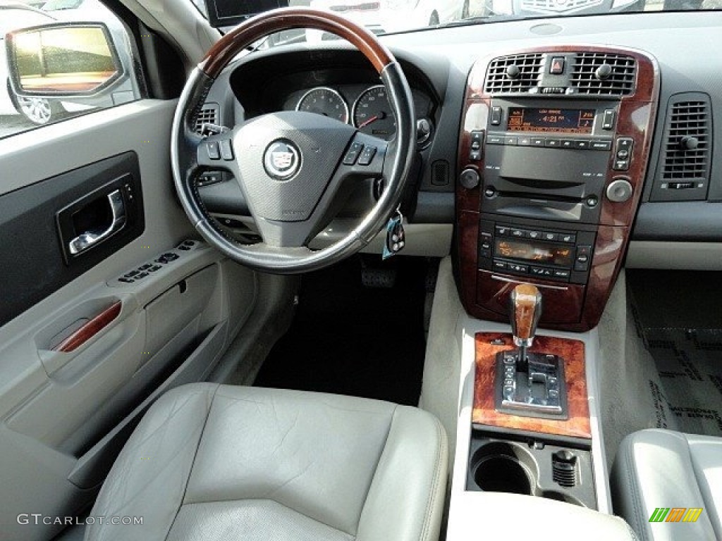 2006 SRX V6 - Stealth Gray / Light Gray photo #12