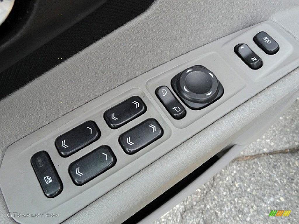 2006 SRX V6 - Stealth Gray / Light Gray photo #15
