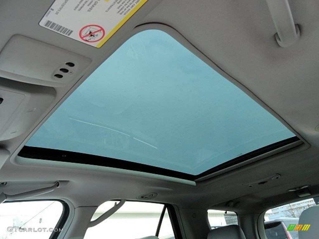 2006 SRX V6 - Stealth Gray / Light Gray photo #18