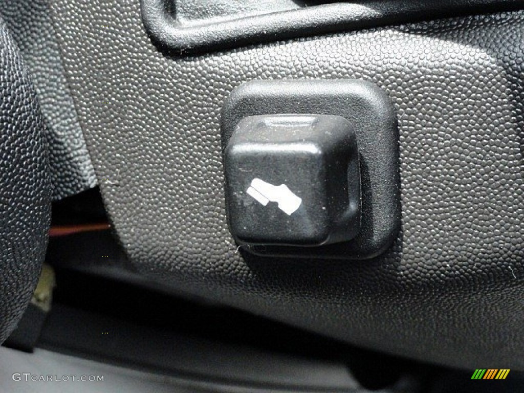 2006 SRX V6 - Stealth Gray / Light Gray photo #30