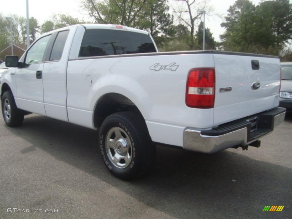2006 F150 XLT SuperCab 4x4 - Oxford White / Medium Flint photo #3