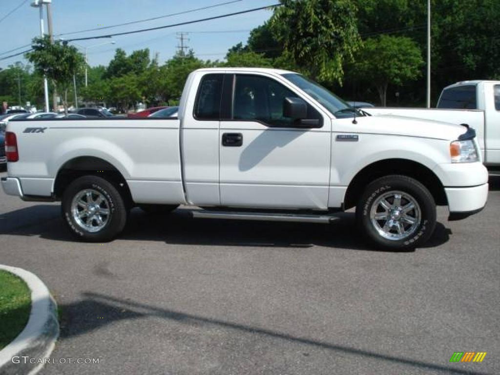 2006 F150 STX Regular Cab - Oxford White / Medium Flint photo #6