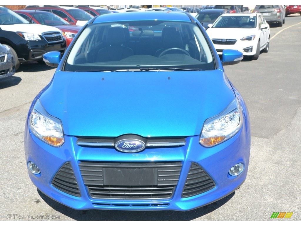 2014 Focus SE Sedan - Performance Blue / Charcoal Black photo #2