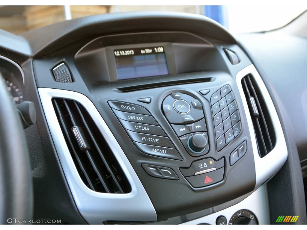 2014 Focus SE Sedan - Performance Blue / Charcoal Black photo #12