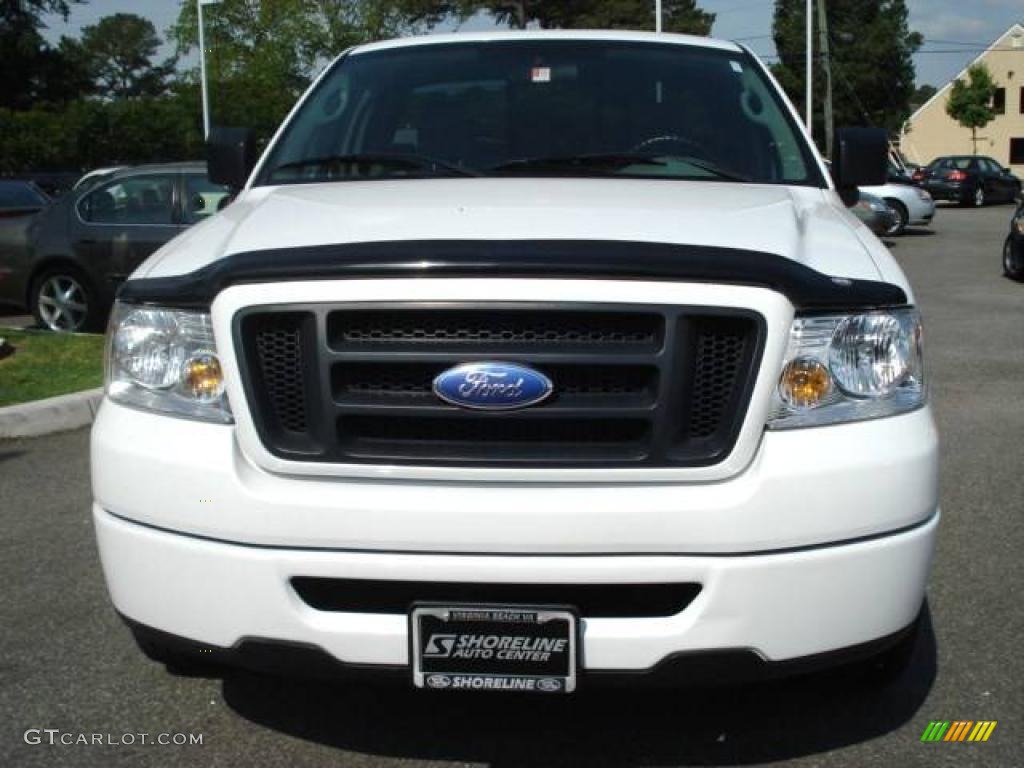 2006 F150 STX Regular Cab - Oxford White / Medium Flint photo #8