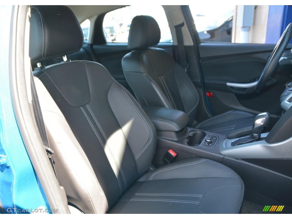 2014 Focus SE Sedan - Performance Blue / Charcoal Black photo #16